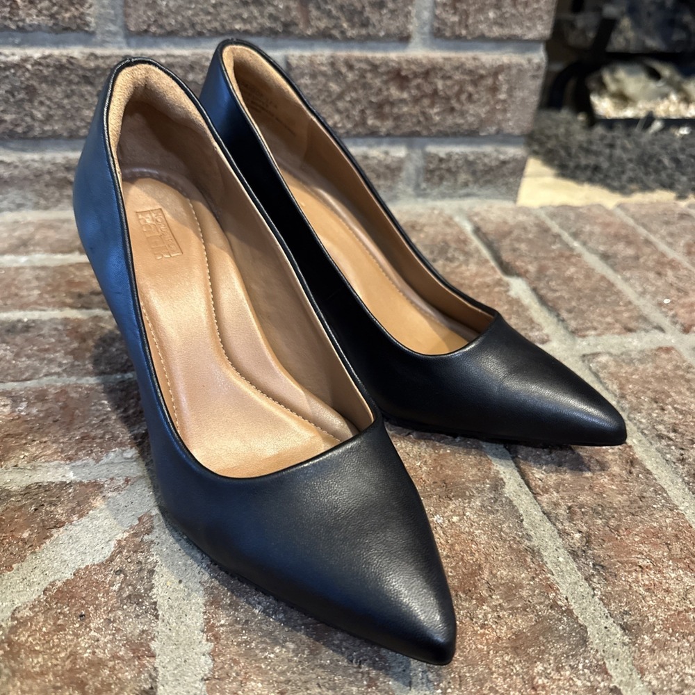 Nordstrom Rack Women's Paigge Lea Black Stilleto Pointed Toe Heel Pumps Sz 5M
